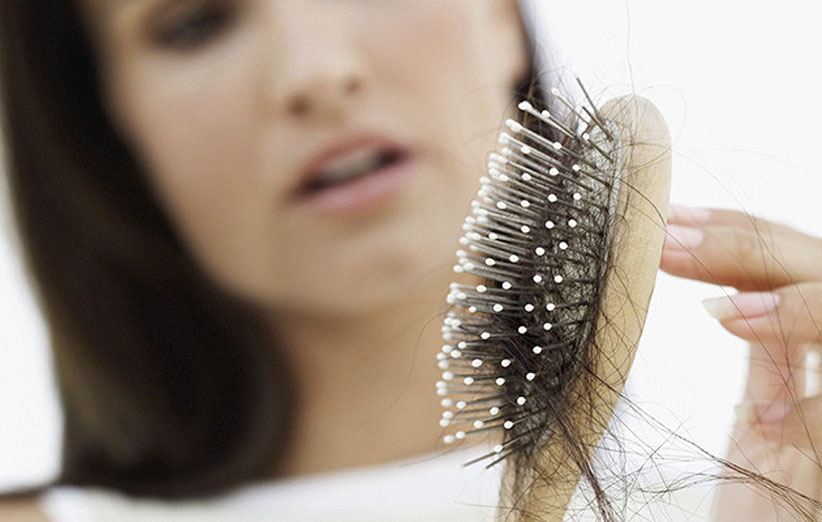 چه عواملی باعث ریزش موی سر می شود؟